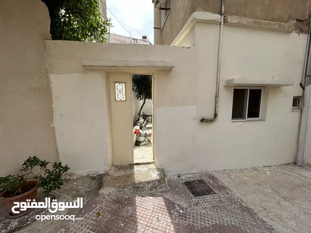 100 m2 1 Bedroom Apartments for Rent in Amman Jabal Al Hussain