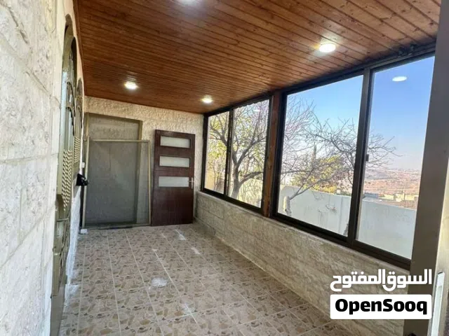 فيلا طابق أرضي للإيجار في أرقى أحياء ناعور – موقع مميز وهادئ