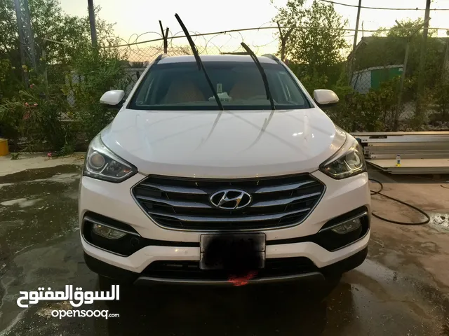 Used Hyundai Santa Fe in Basra