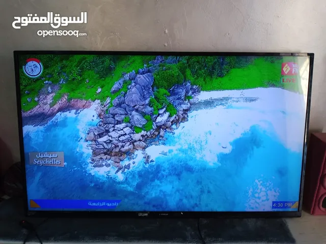 شاشة اي فيو حجم 50 انش (( مش سمارت )) بحالة ممتازة جدٱ للبيع بسعر 110د موجودة في بيت بعمان القويسمة