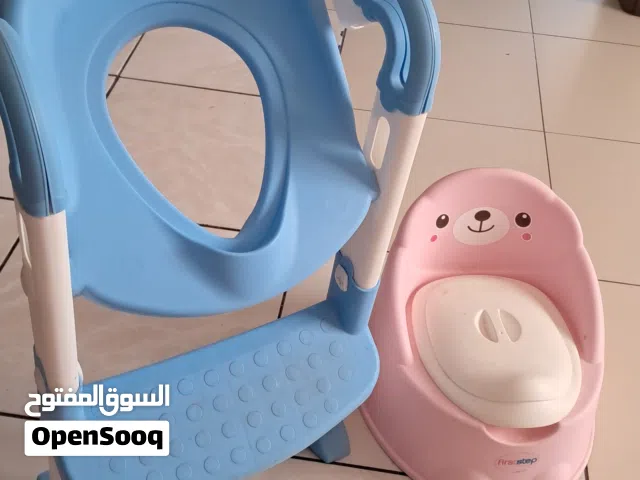 toilet stepper and baby potty both 5bd