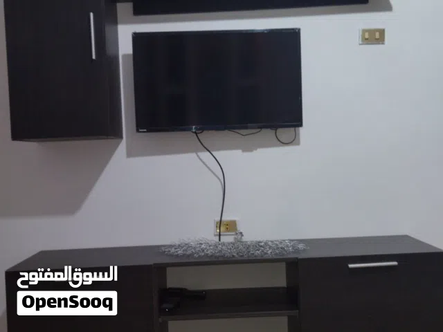 دولاب تلفزيون شبه جديد كبير -ديكور -دار المعيشه ....................................................