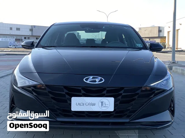 2022 Hyundai Elantra SE