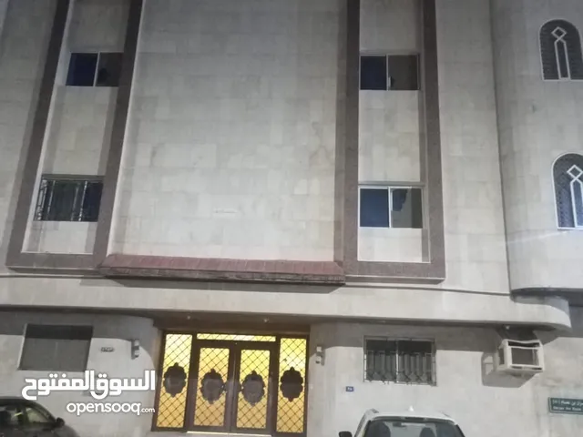 200 m2 5 Bedrooms Apartments for Rent in Jeddah An Nuzhah