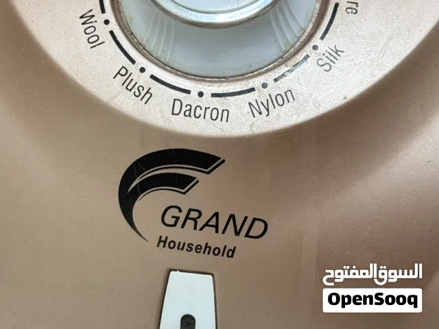 مكواة بخار ملابس GRAND Household