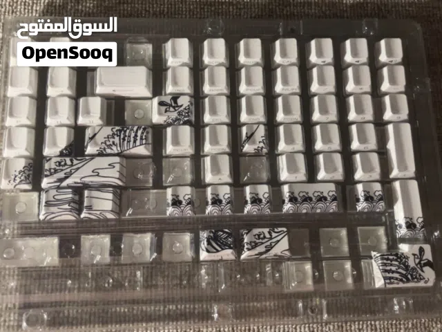كي كابس كيبورد ابيض واسود احرف انكليزي