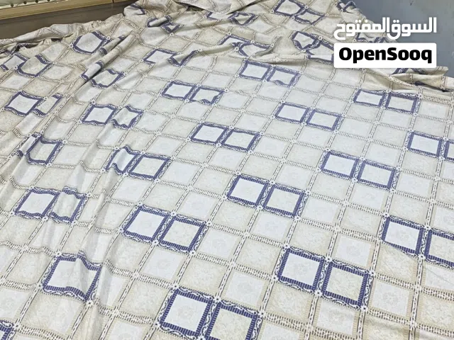 سرير كبير للبيع