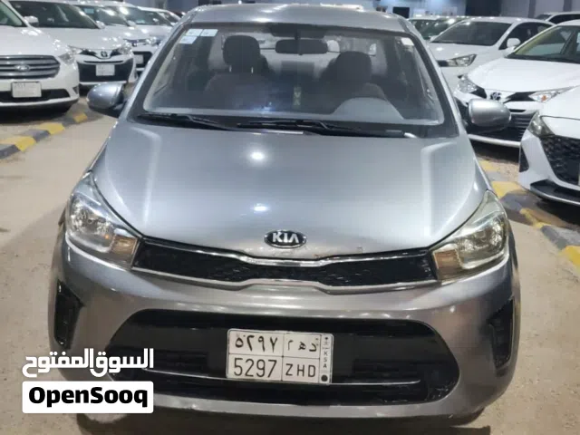 2021 كيا بيجاس Standard