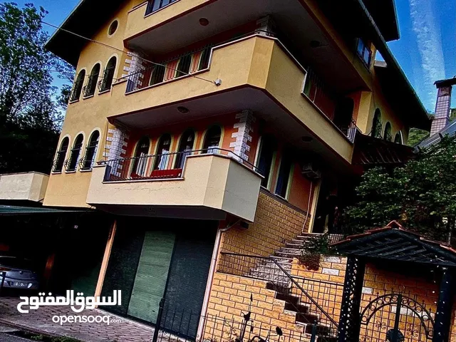 180 m2 More than 6 bedrooms Villa for Rent in Trabzon Akçaabat