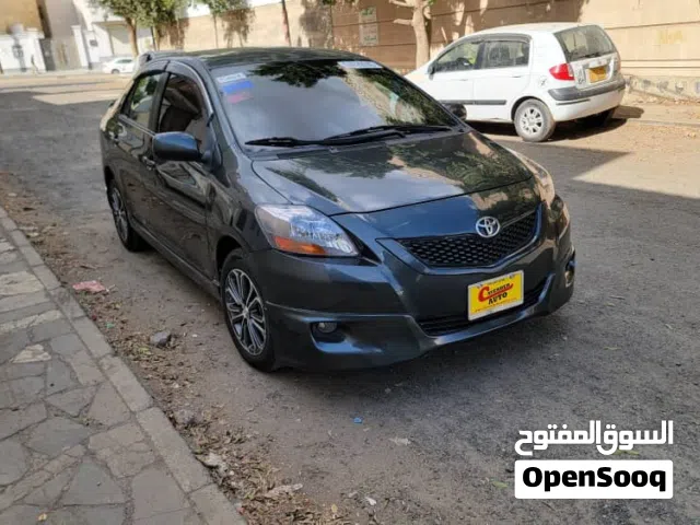 2011 تويوتا يارس S