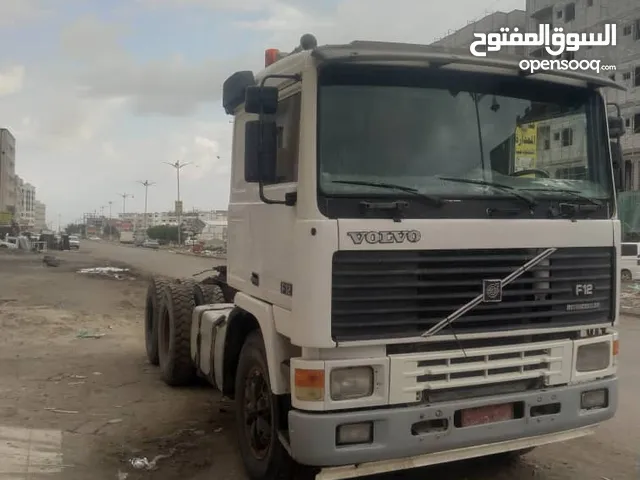 Tractor Unit Volvo 1992 in Aden