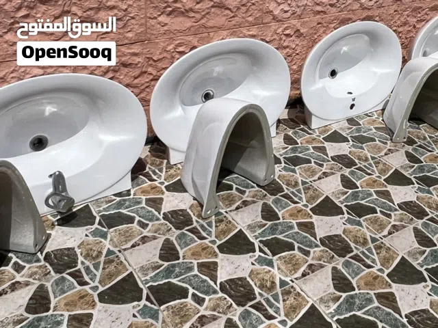 مغاسل بحالة ممتازة