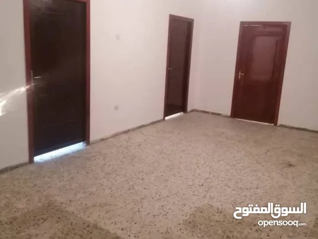 250 m2 4 Bedrooms Townhouse for Rent in Tripoli Al-Hashan