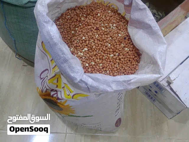 متوفر لدينا سمسم وفول سوداني كاكاوية وكركادية