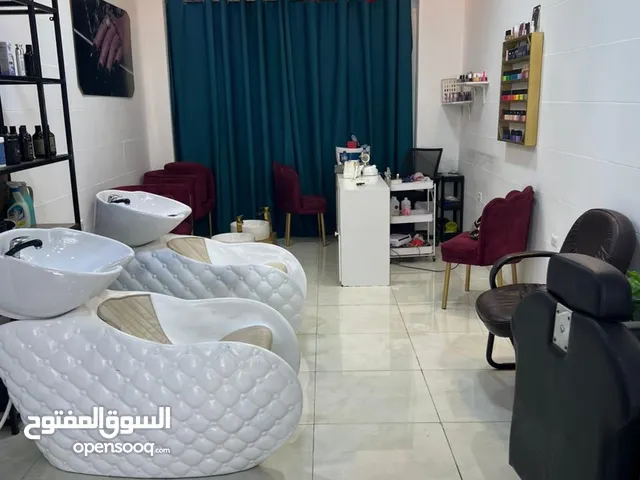 صالون للبيع بالصويفية