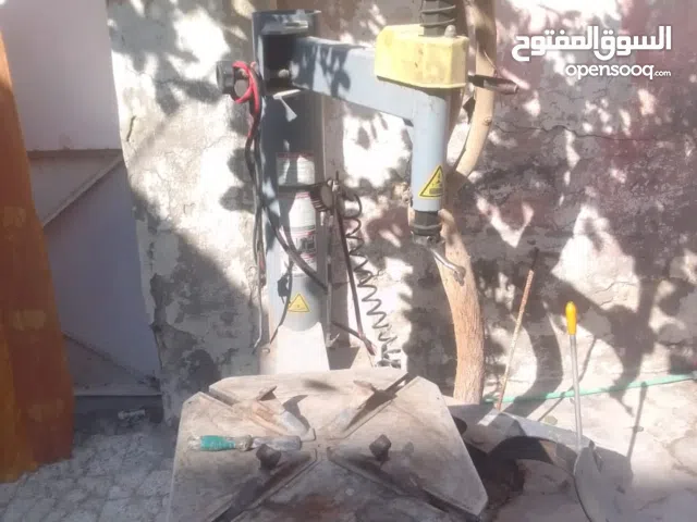 تعزيلت محل بنجرجي خالعة وكمبريسر وبلنص