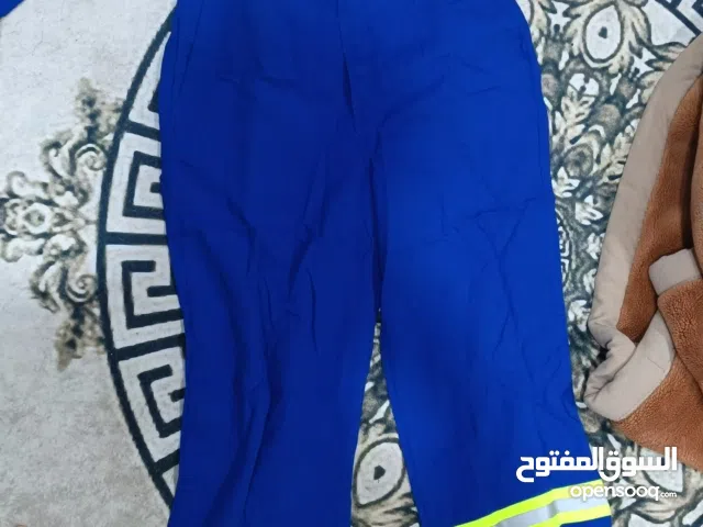 بدلة قطعة وحدة للبيع