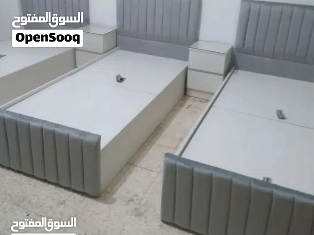 تخوت ومراي مضيئه
