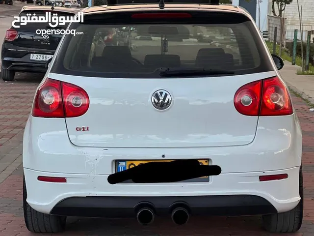 سياره للبيع