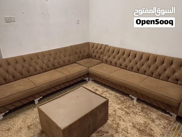 كنب للبيع بيعه مستعجله شبه جديد —الوصف مهم!!—قابل للتفاوض