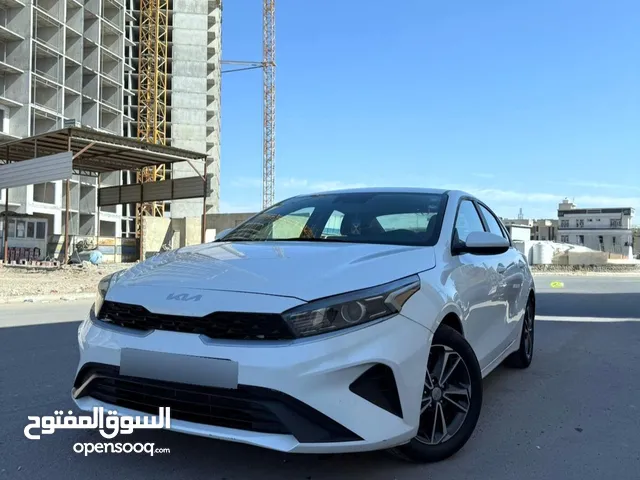 فورتي ابيض 2022 بدون ايرباك