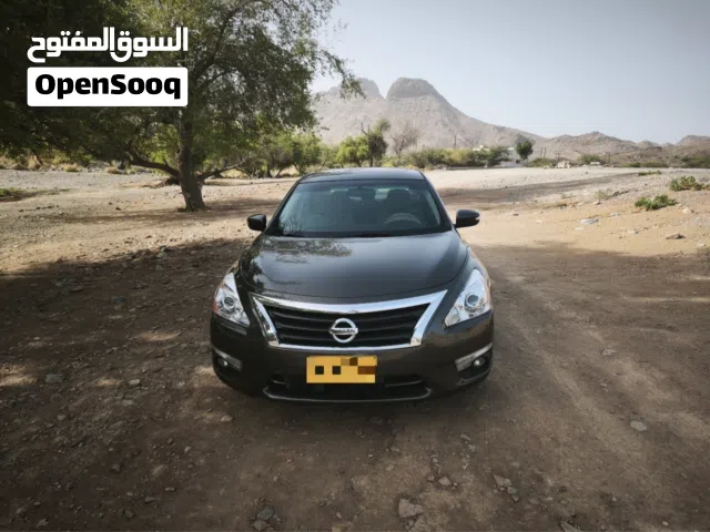 2015 نيسان التيما SL