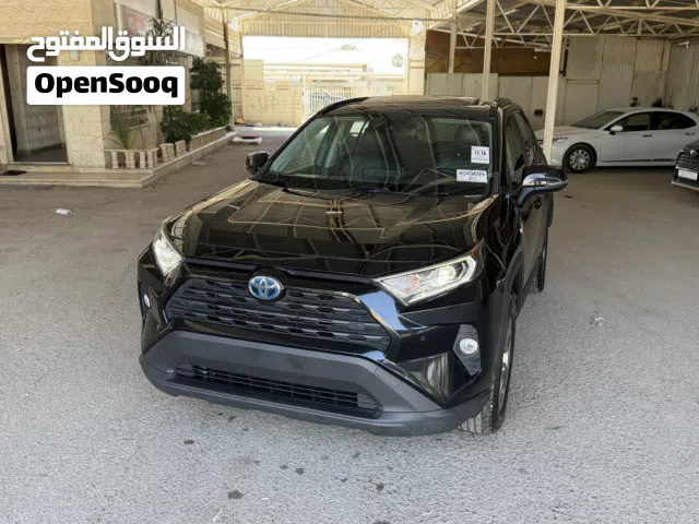 2021 Toyota RAV 4 XLE