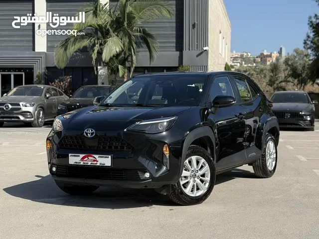 تويوتا ياريس كروس ترخيص 2022 محرك 1500 هايبرد جير أوتوماتيك 172 حصان هاندبريك كهربائي عداد 61000