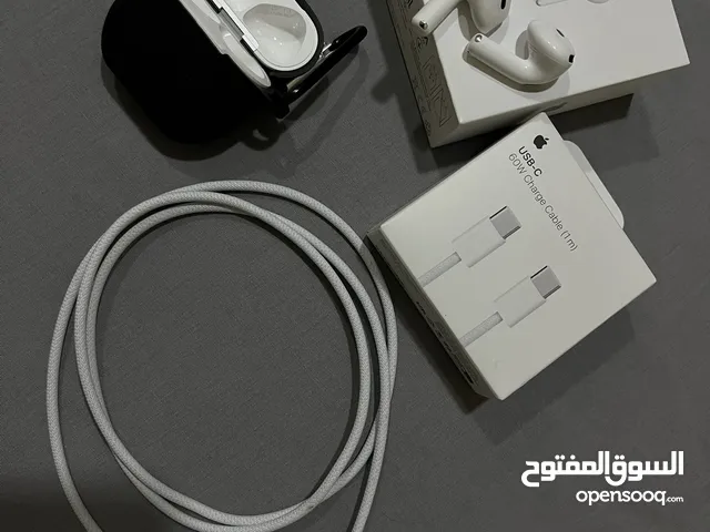 AirPods apple