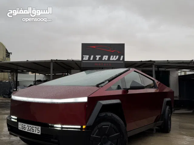 2024 تيسلا سايبرترك