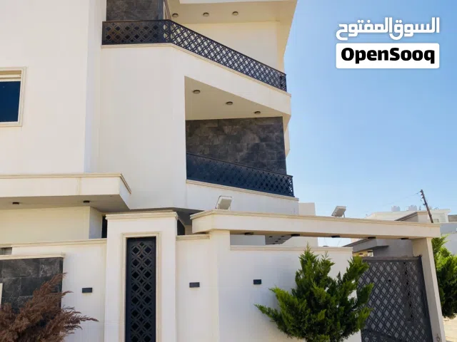 316 m2 3 Bedrooms Townhouse for Sale in Tripoli Souq Al-Juma'a