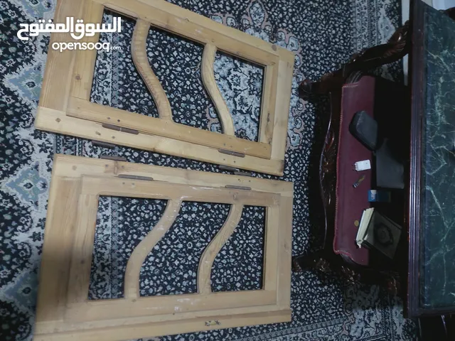 شباك خشب ابيض