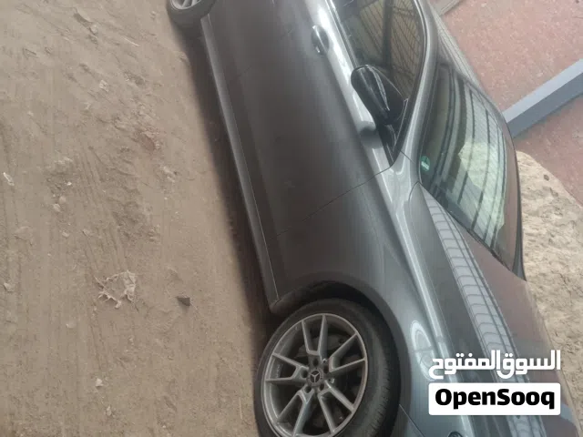 2017 مرسيدس بنز الفئة-E E 250