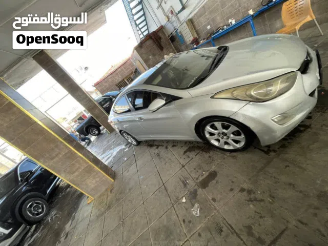 2011 Hyundai Avante Standard