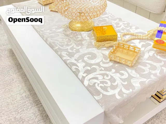 طاوله كنب للبيع