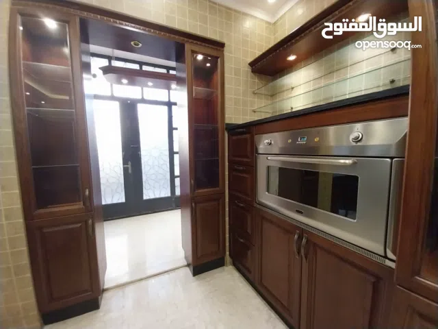 920 m2 4 Bedrooms Villa for Rent in Amman Abdoun