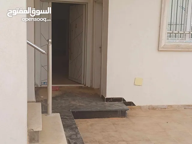 180 m2 4 Bedrooms Townhouse for Rent in Tripoli Airport Road