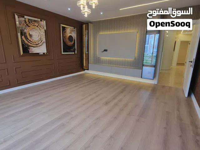 150 m2 4 Bedrooms Apartments for Sale in Istanbul Esenyurt