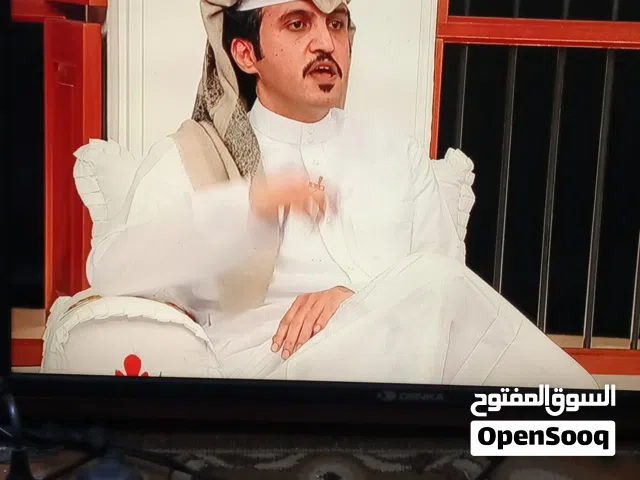 شاشه دنكا صنع كورياحجم 32بوصة