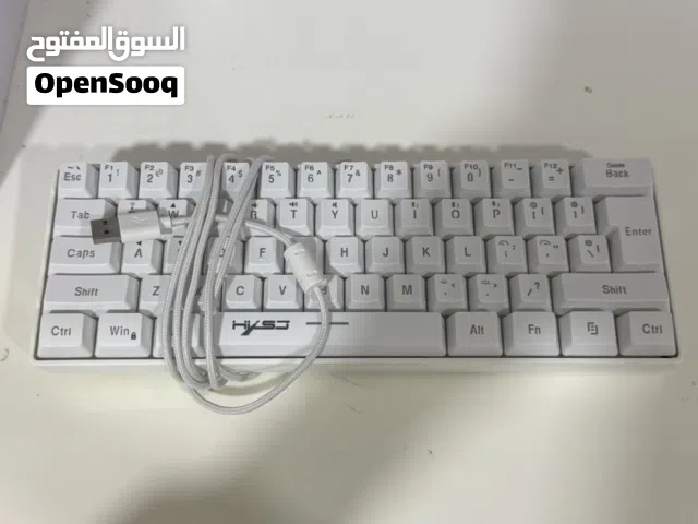 كيبورد 60٪ مع اشياء اخرى للبيع