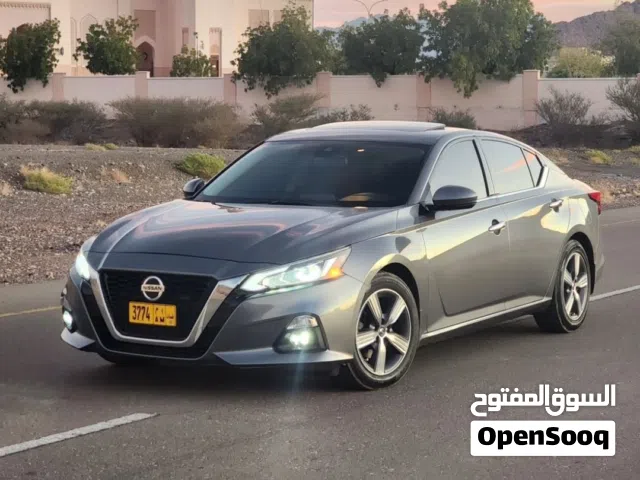 2020 نيسان التيما SV
