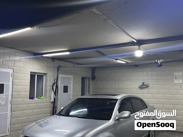 تويوتا افالون 2006