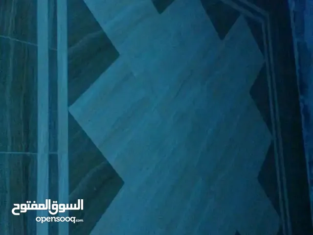 معلم بلاط السيراميك رخام انترنك مزايكو جرانيت وجميع انواع البلا جدار وارض