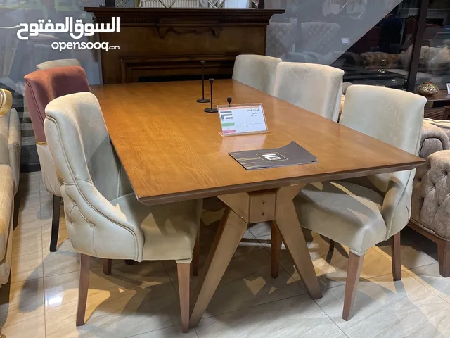 طاولة طعام 6 أشخاص من الخشب بافضل قماش