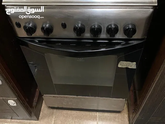 Gas Cooker (4 Burners + Oven) – For Sale للبيع: فرن غاز مع سطح 4 عيون
