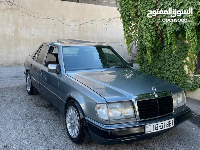 مرسيدس بطة 1990 فل مع فتحة الفل بحالة الوكالة للبيع