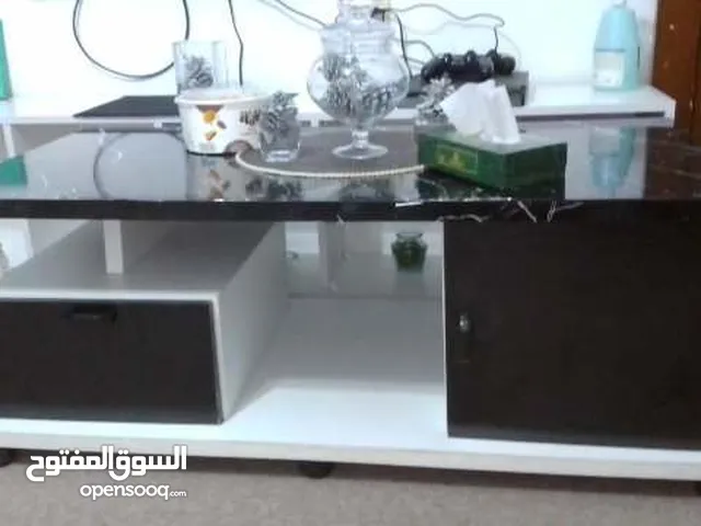 طاوله وسط مع خزانه لامينيت