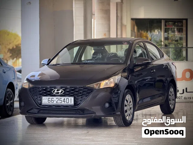 2023 Hyundai Accent Standard