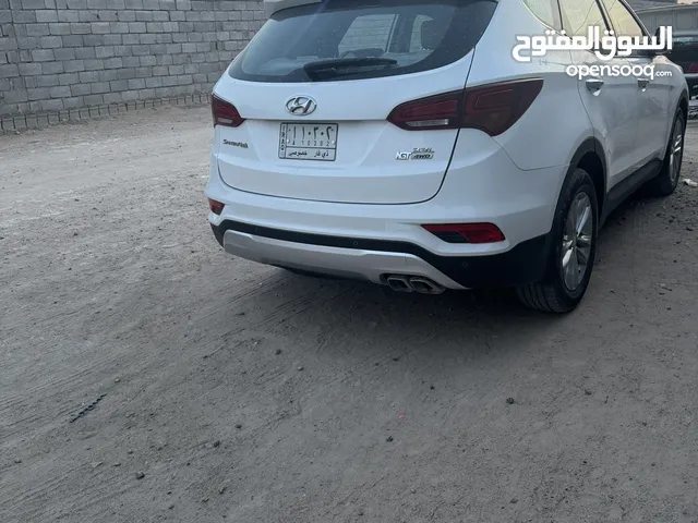 Used Hyundai Santa Fe in Basra