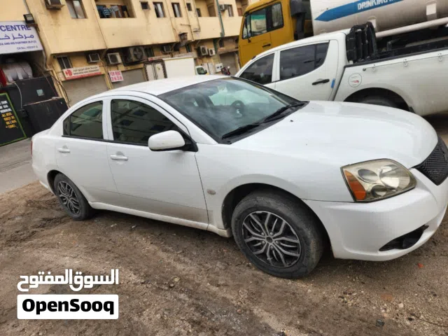 2010, ميتسوبيشي, جالنت, Standard